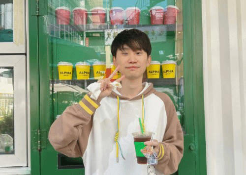 “主播Doinb回归”登热搜!距离上次停播已有5个月(图4) “主播Doinb回归”登热搜!距离上次停播已有5个月(图4)