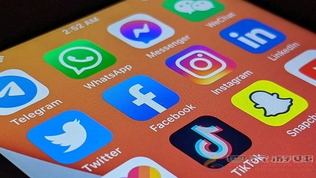 美国纽约州通过新法案：禁止社交平台向儿童提供“成瘾性”推荐算法(图1)