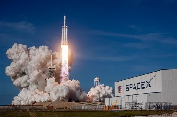 马斯克SpaceX获美国宇航局61亿重任！牵引国际空间站“坠”入太平洋(图1)