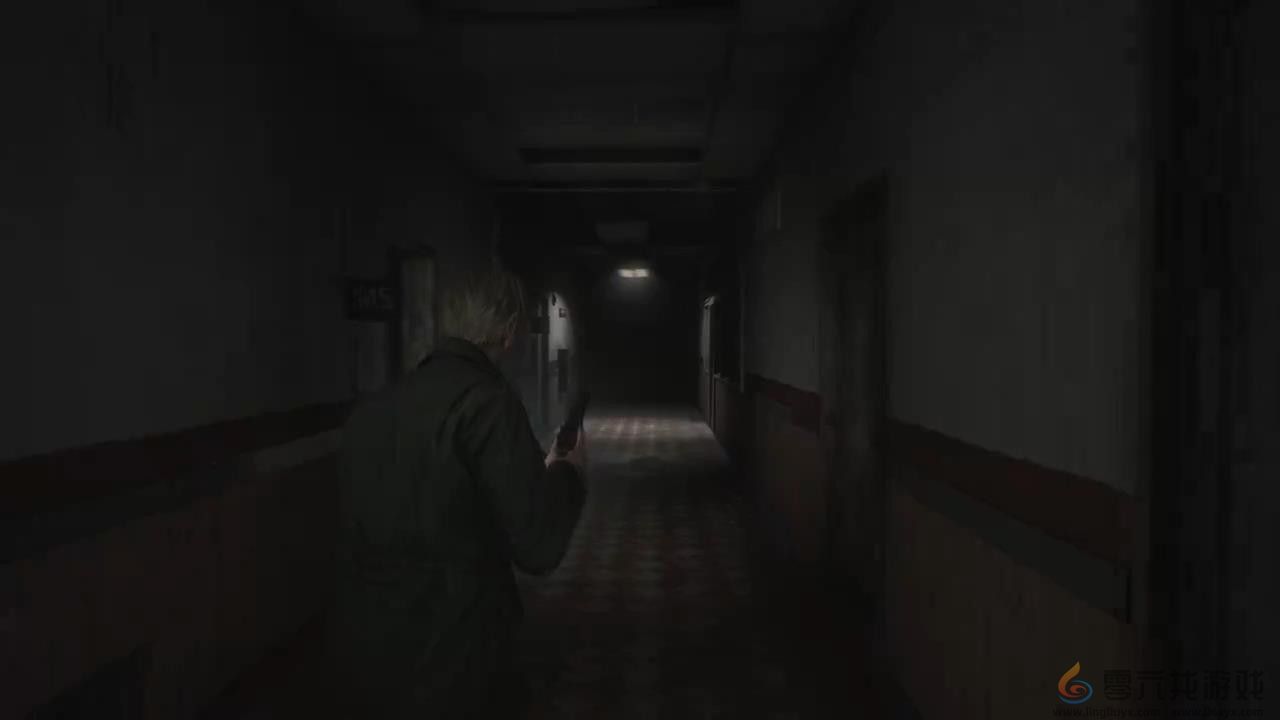 《寂静岭2：重制版》新片段：注意周围 拿武器狂打敌人(图1)