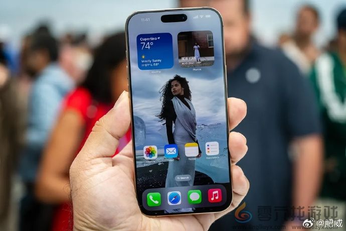 说颜色丑你们审美不行 库克：iPhone16配色苹果很满意(图1)