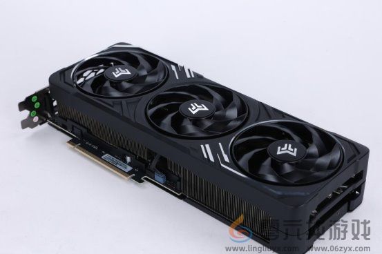 支持DLSS4，从“新”出发|影驰GeForce RTX 5080金属大师OC系列测评(图8)