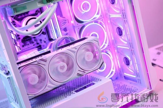 支持DLSS4，从“新”出发|影驰GeForce RTX 5080金属大师OC系列测评(图15)
