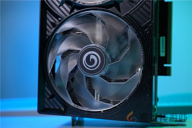 更快更强更AI，影驰GeForce RTX 5090 D 大将评测(图5)