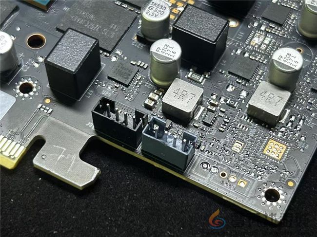 影驰 GeForce RTX 5070 Ti 金属大师 OC评测:DLSS 4超强发挥 影驰 GeForce RTX 5070 Ti 金属大师 OC评测:DLSS 4超强发挥(图15)