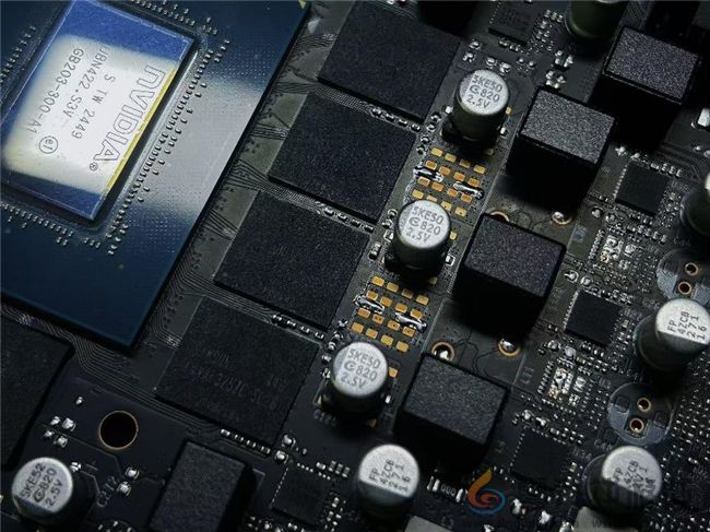 影驰 GeForce RTX 5070 Ti 金属大师 OC评测:DLSS 4超强发挥 影驰 GeForce RTX 5070 Ti 金属大师 OC评测:DLSS 4超强发挥(图11)