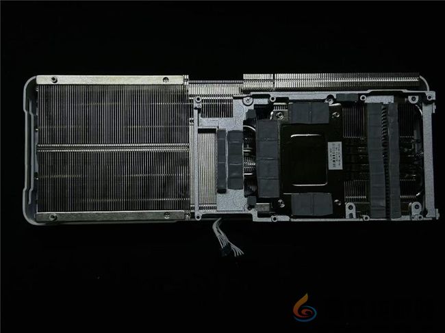 影驰 GeForce RTX 5070 Ti 金属大师 OC评测:DLSS 4超强发挥 影驰 GeForce RTX 5070 Ti 金属大师 OC评测:DLSS 4超强发挥(图16)