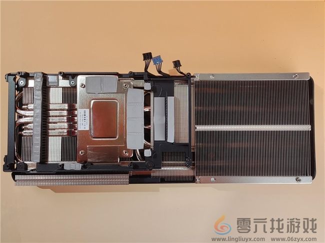 DLSS 4实力派!耕升 GeForce RTX 5070 追风新秀登场(图14) DLSS 4实力派!耕升 GeForce RTX 5070 追风新秀登场(图14)