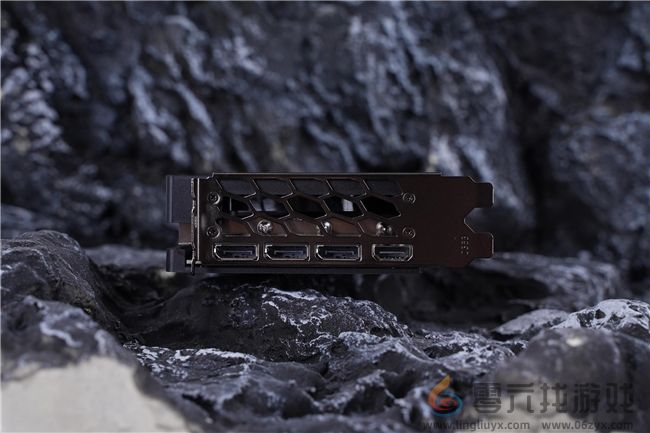 速速拿下这款新卡,影驰RTX 5070 FIRE评测(图11) 速速拿下这款新卡,影驰RTX 5070 FIRE评测(图11)