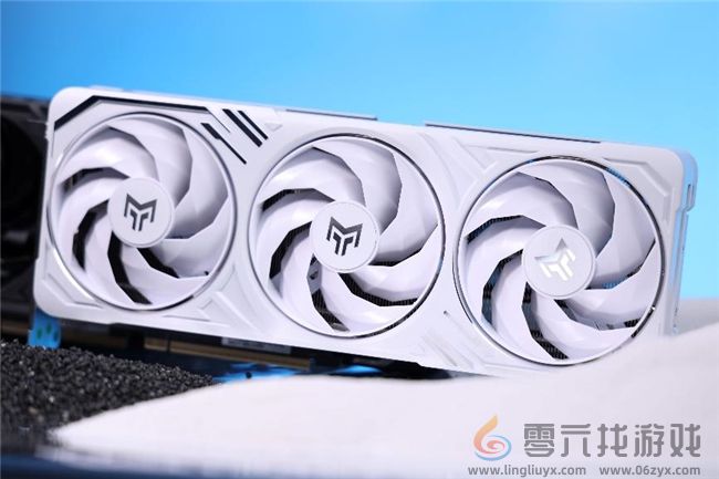 黑科技小钢炮!影驰RTX 5070金属大师OC实测(图4) 黑科技小钢炮!影驰RTX 5070金属大师OC实测(图4)