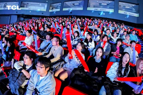 “敢为不凡杯”TCL全球高校电子竞技联赛S4中国区总决赛谢幕，硬核科技与竞技激情双向奔赴(图8)